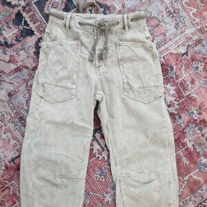 Aaron & Amber boutique barrel corduroys size small s